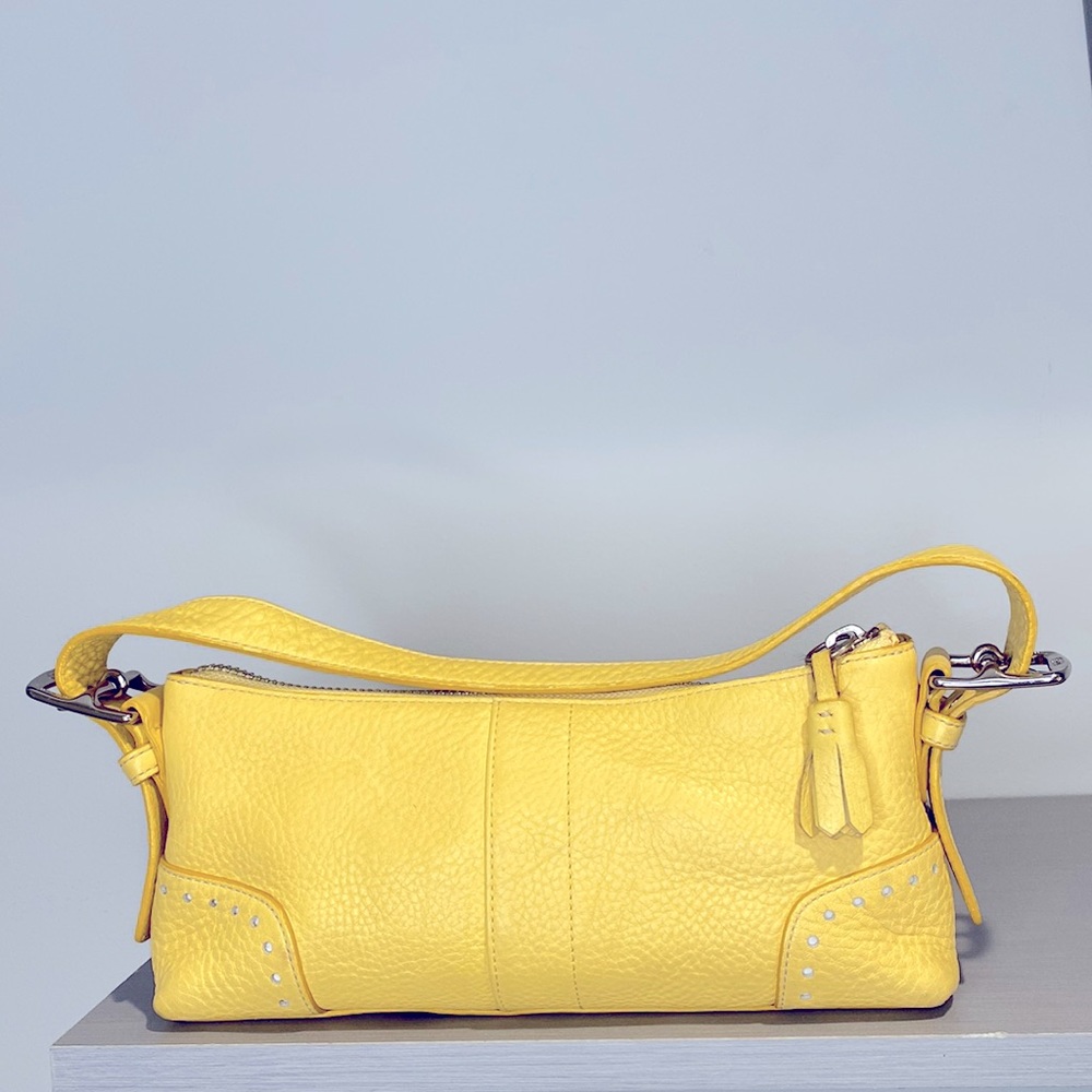 Original coach bag yellow oblong